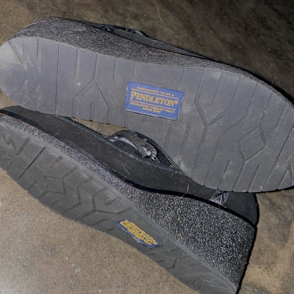 Pendleton Wedge Boots - Picture 5 of 6